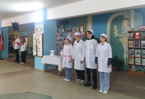 Волонтёры-медики провели мероприятие, посвящённое открытию акции "Осенняя неделя добра"